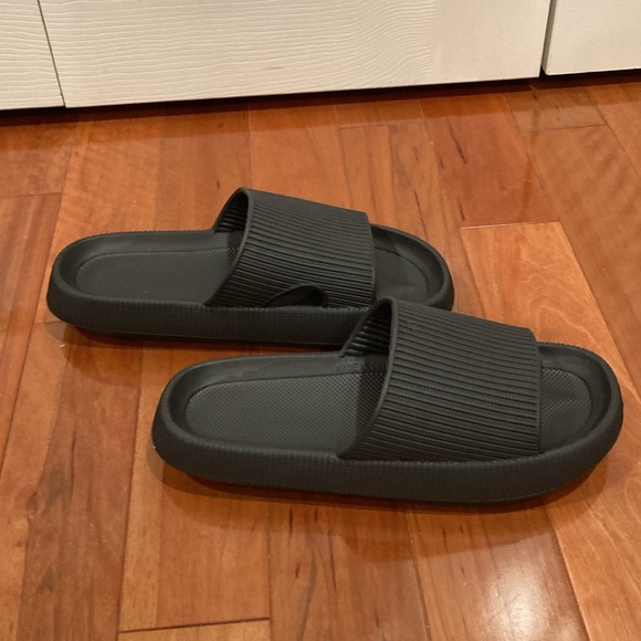 Cloud slides - Picture 3 of 4